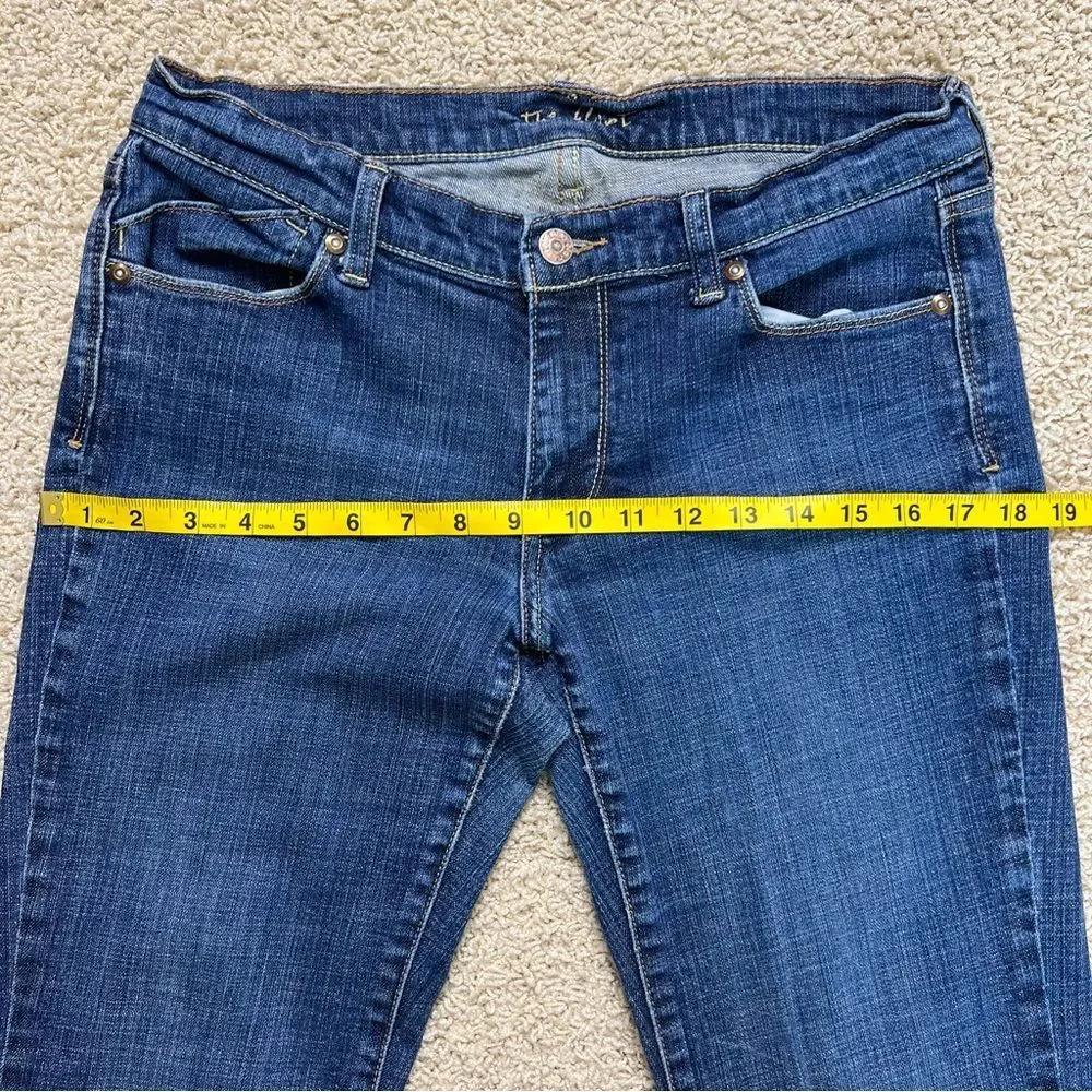 OLD NAVY The Flirt Flare Mid Rise Jeans Denim Medium Wash Blue Size 8